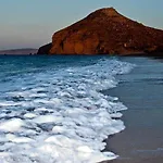 Surf Beach Apartments