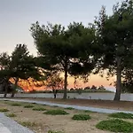 Marmaraki Village House & Apartments