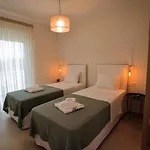 La Mer Bleue Beachfront Boutique Apartments
