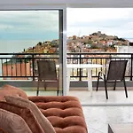 Bella Vista