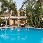 Pandora Villas