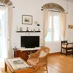 Magdalene\'S House