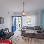Cycladic Flat With Sea View And Bbq Grill
