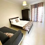 Jasmin Apartments Brown