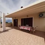 Avia, House With Privillaged View, 100 Meters From The Sea