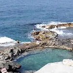 Villa Athina In Front Of The Sea