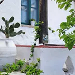Patelo House