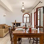 Villa Of Roses In Naxos - Private Villa With Pool