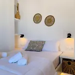 Juli\'S Suites
