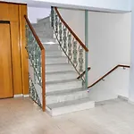 Leonidas Hotel