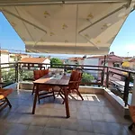 Cozy 2Br Apartment In Mola Kaliva With Sea View