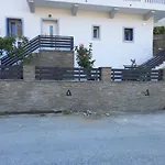 Dipotamata House Syneti