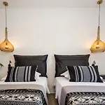 A & B Minimal Suite Ιι With Sea View In Argostoli
