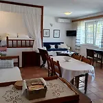 Evelinas Apartement