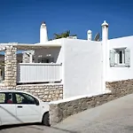 Spiti Marie In Aspro Xorio