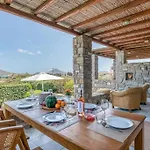 Villa Vino - Cycladic Calm