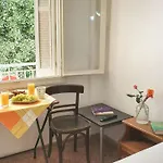 Karampela Rooms
