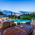 Deluxe Maisonette With Shared Pool 1#