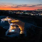 Lavadoze Luxury Suites