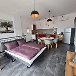 Gythio Townhouse