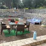 Anthi\'S House