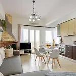 Νμβ Anissaras Coastal Getaway