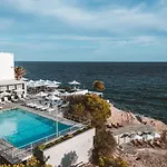 Apollo Resort