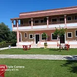 Olga\'S Garden Apartments