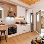 Sunset Coast House - Wood