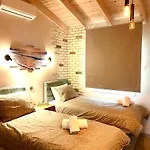 Anna\'S Cottage House