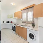 Savvas Apartment