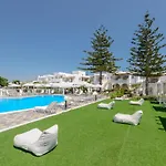 Birikos Studios & Apartments