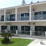 Umbrella Beach Apartments
