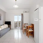 Yiannis Superior Apartment 8