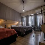 Eleni Zirganou Studios & Apartments