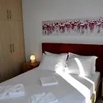 Alkioni\'S Nest Apartments
