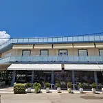 Flisvos Rooms