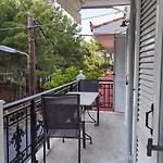 Evaggelia\'S Seaside Boutique Apartment