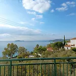 Ftelia House