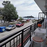 Island View Beach Apartment