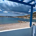 Apleton Beach House Kimolos At Zacharias Beach