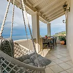 Gialos Holiday House