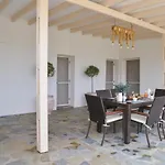 Traditional Villa Relax