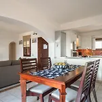 Kumusha Villa Near Fiscardo
