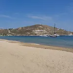 Studios Ninemia Serifos 4