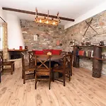 Flora\'S Beach And Pool Villa In Syros