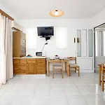 Maria Studios & Apartments