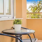 Maela Luxury Suite