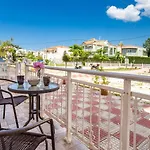 Xenia Suites