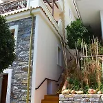 Anarrousa Studios & Apartments